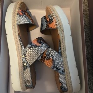 Sarto Franco size 7.5 snakeskin sandals
